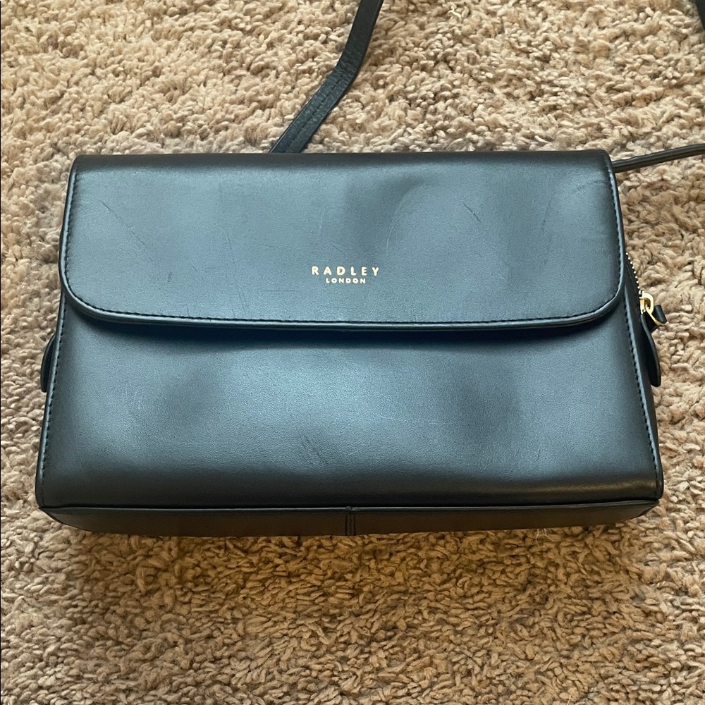 RADLEY LONDON Black Leather Flap Crossbody Bag with Gold Logo